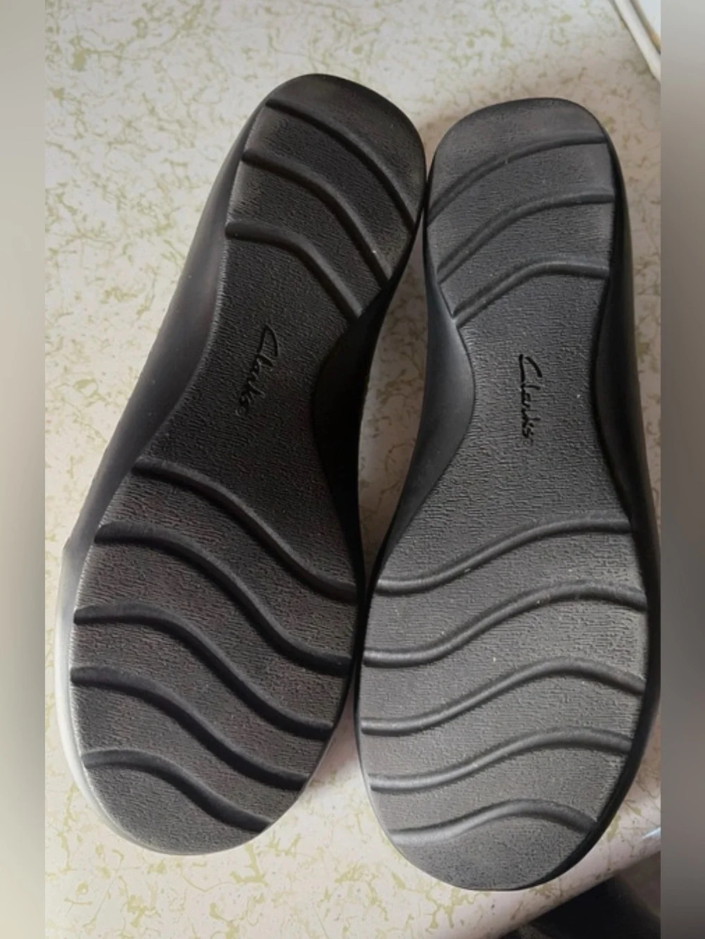 Women’s Size 6 Clarks Cora Iris Shoes Slip On Flats